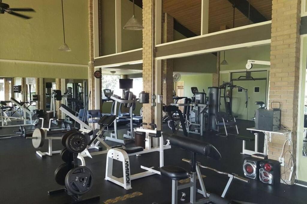 Lakeview Bungalow-Access To Lake, Pool, Gym, &Park Lago Vista 외부 사진